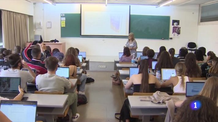 L'Informatiu - Psicologia, el segon grau més demandat a Catalunya