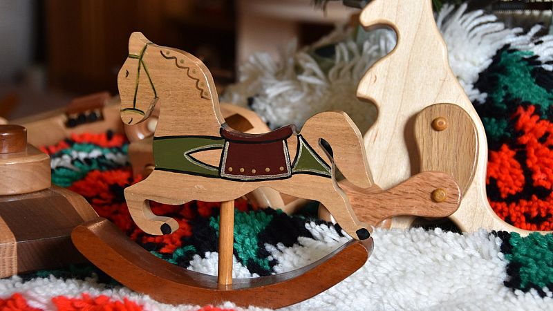 Reciclados o de materiales naturales: los juguetes sostenibles triunfan esta Navidad