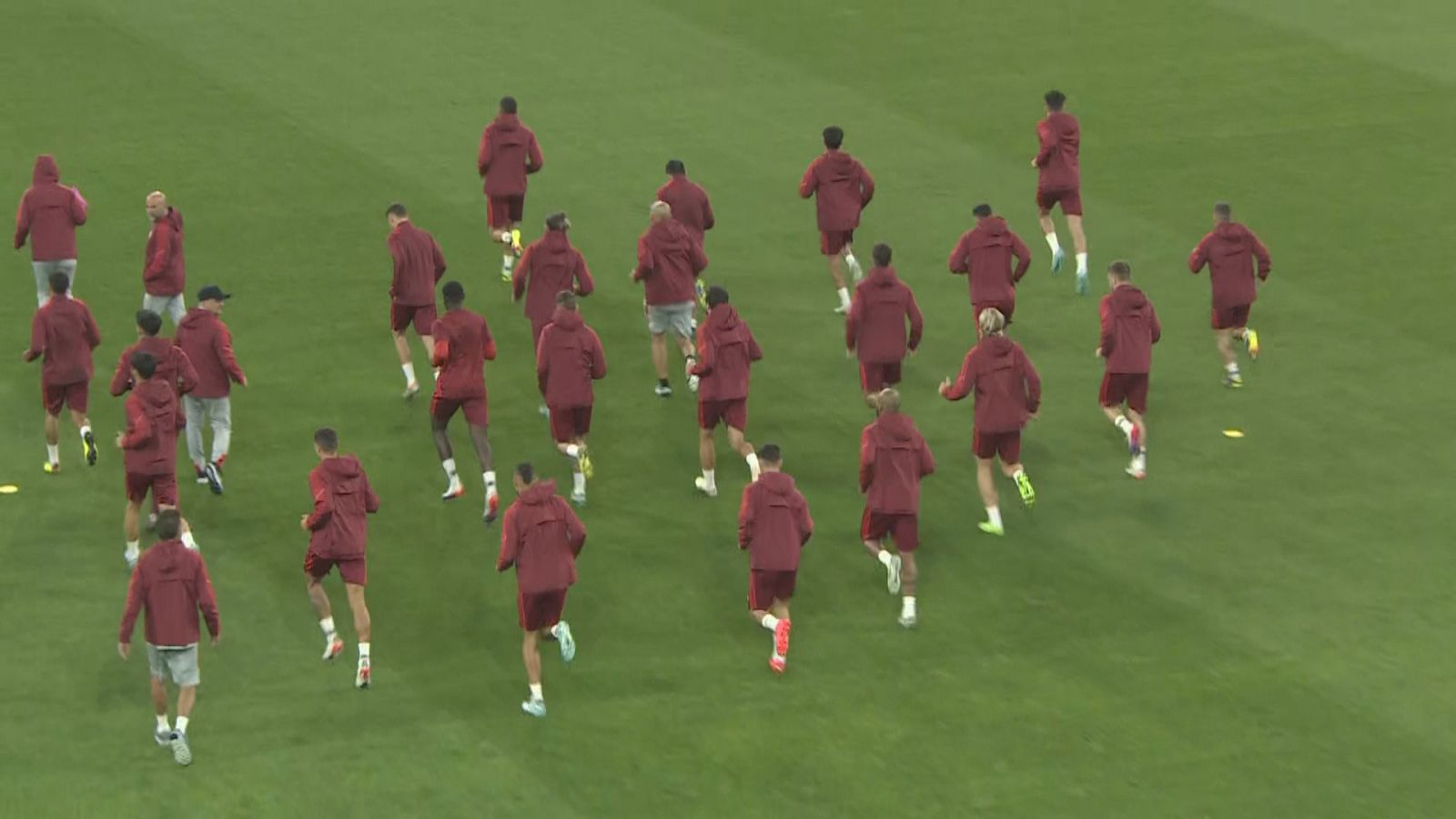 El Sevilla F.C. prepara el duelo ante el Rayo - Ver ahora