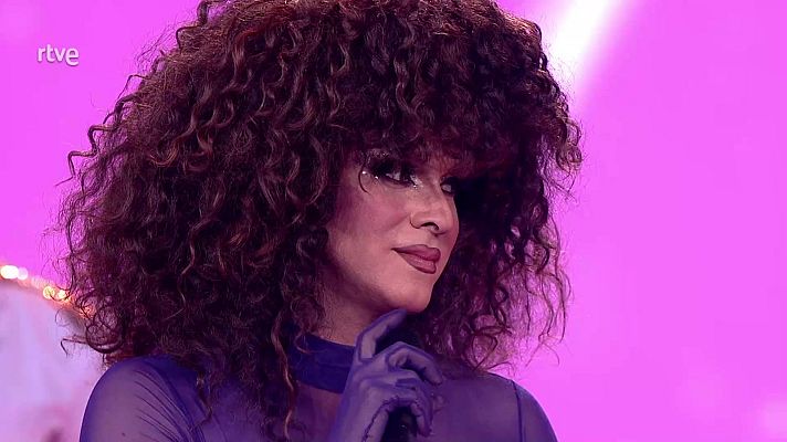 Benidorm Fest - Entrevista a Sharonne en la gala 'Benidorm Fest: los elegidos'