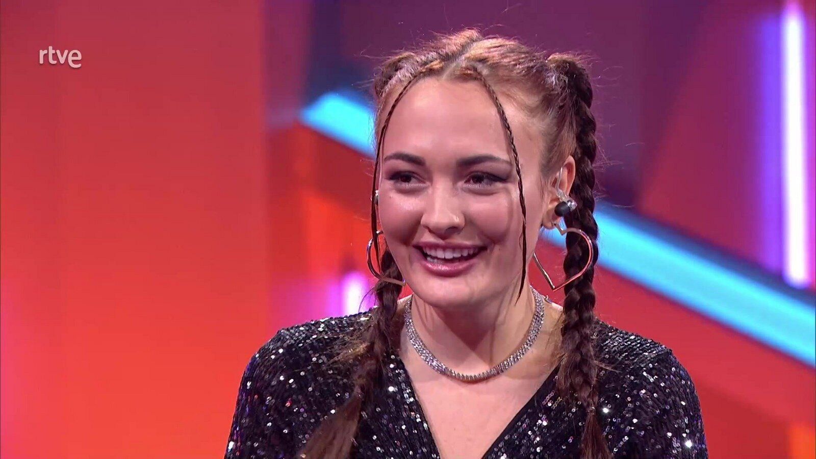 Entrevista a Sofía Martín en la gala 'Benidorm Fest: los elegidos' - Benidorm Fest | Ver