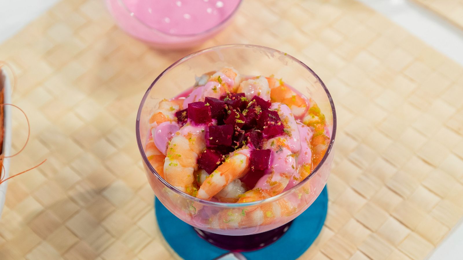 Marta Verona nos enseña a preparar una salsa rosa saludable