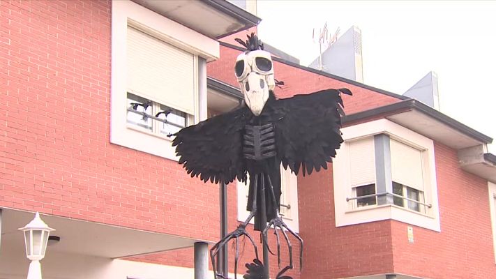 Telediario 1 - Las decoraciones de Halloween llegan a las casas
