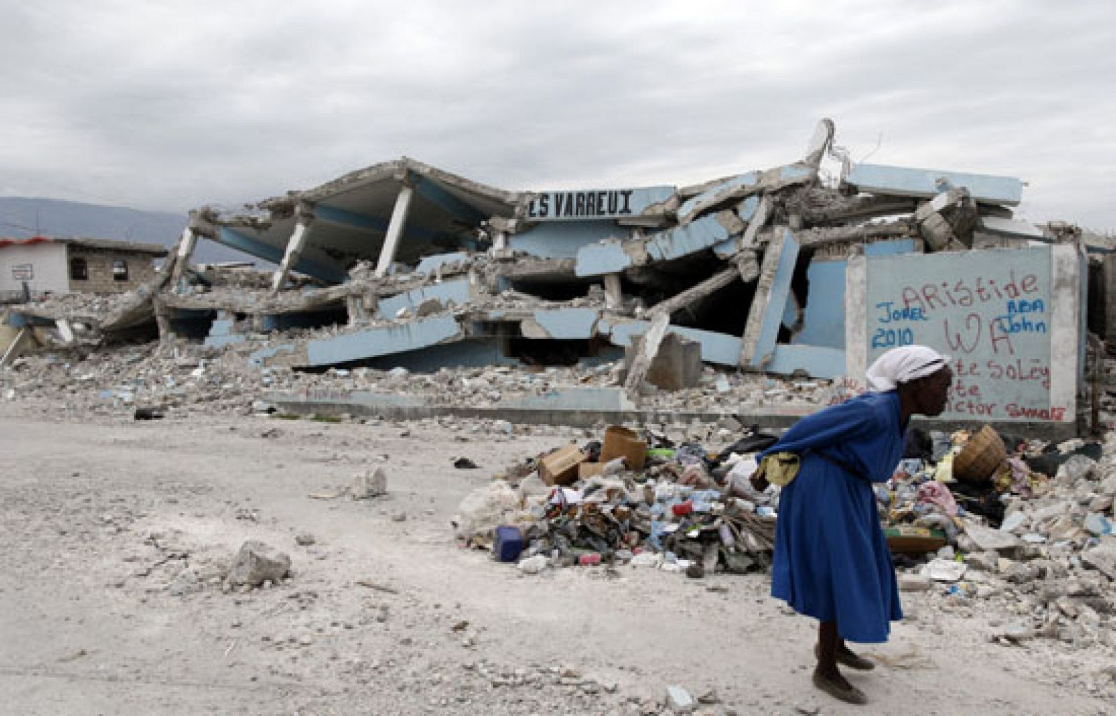 Un equipo de TVE visita el barrio más peligroso de la capital de Haití | Ver