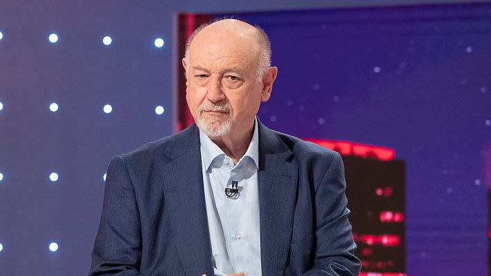 La noche en 24h - El escritor Juan Eslava Galán disecciona la reconquista: "Covadonga es el mito fundacional"