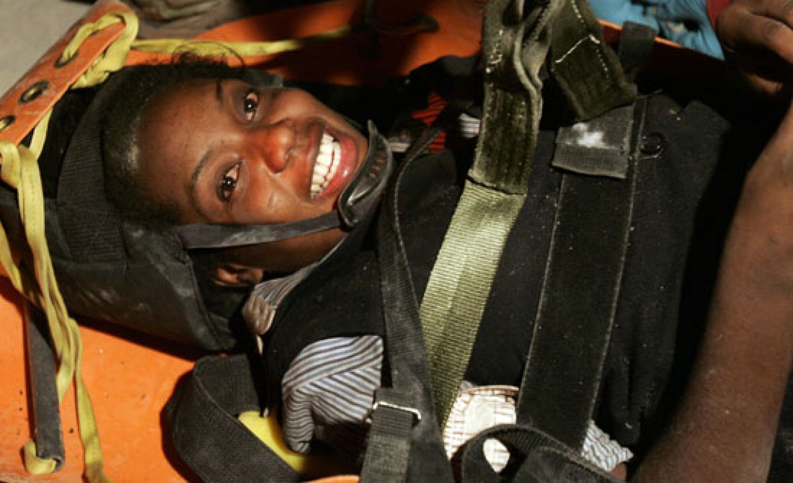 Milagroso rescate de una mujer sepultada durante una semana | Ver