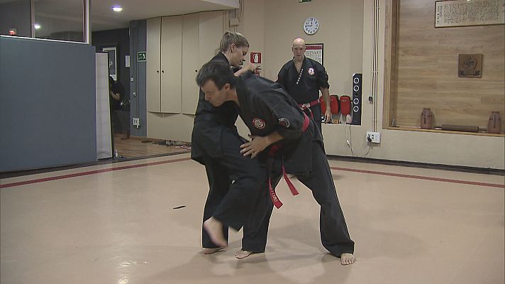 Objetivo igualdad - Autodefensa feminista: las mujeres aprenden a defenderse