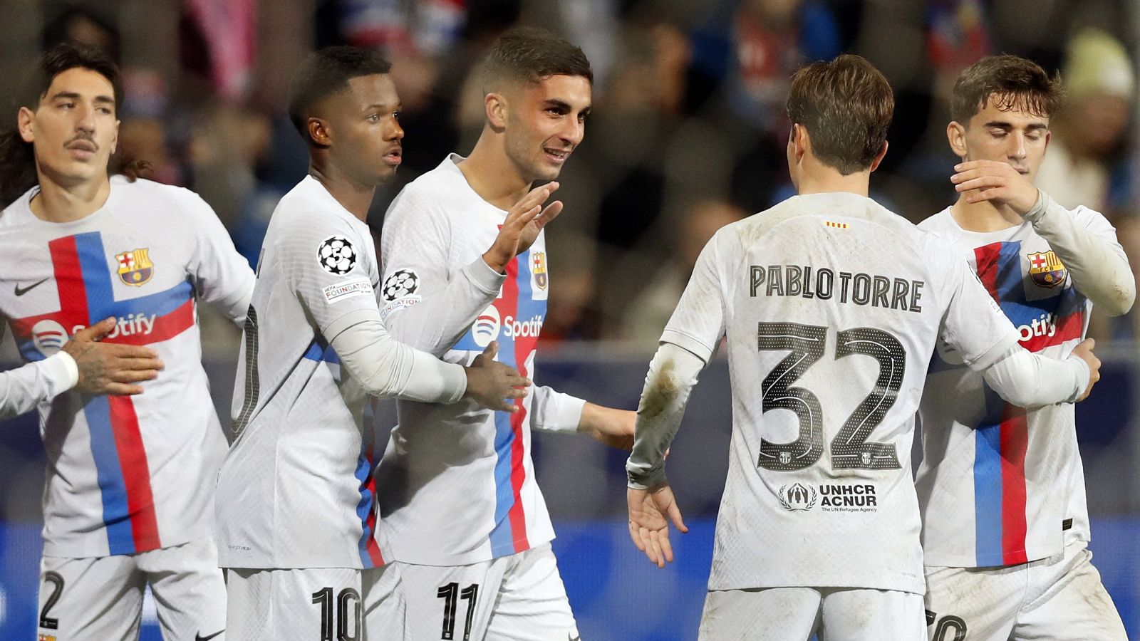 El Barcelona vence al Viktoria Plzen con un gran Ferran Torres - Informativo 24h | Ver