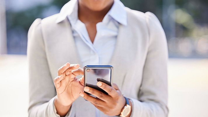 La hora de La 1 - WhatsApp prepara los mensajes con uno mismo