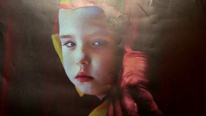 Telediario 1 - Osel, el niño lama tibetano que cambió el monasterio por Ibiza repasa su vida en un documental