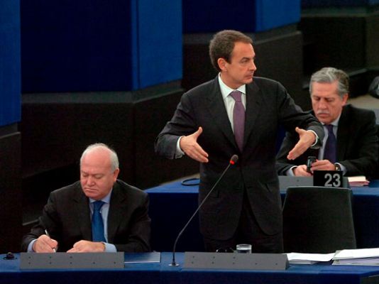  - Zapatero reclama pacto social