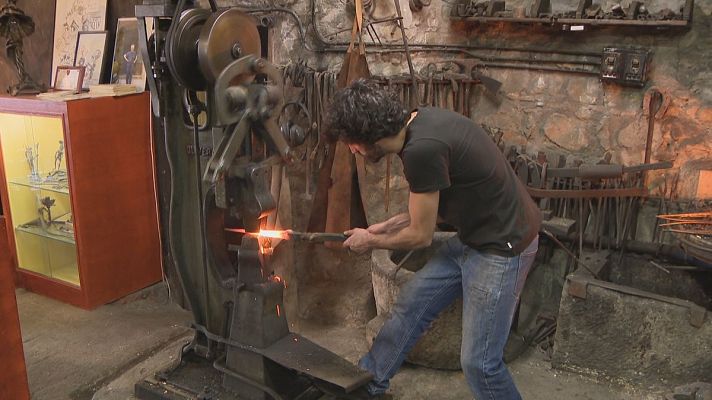 L'Informatiu - Oficis en perill d'extinció