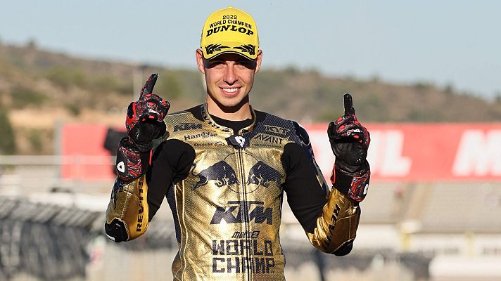 Telediario Matinal - Augusto Fernández, feliz y asimilando su triunfo en el Mundial de Moto2