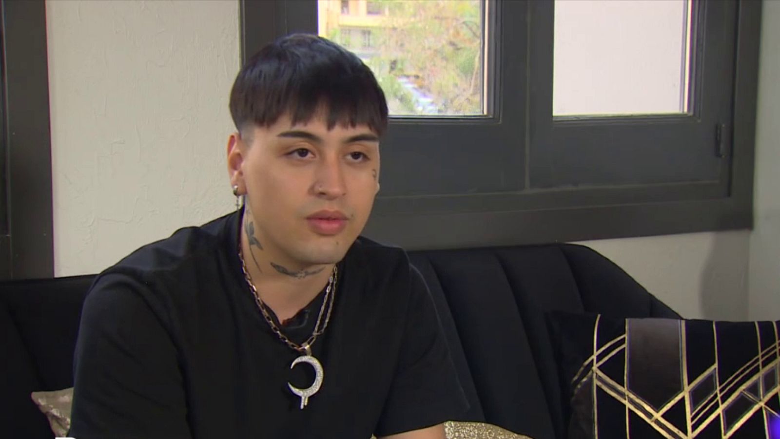 Tiago PZK: "Soy muy emocional y lo descargo en mi música" | Ver