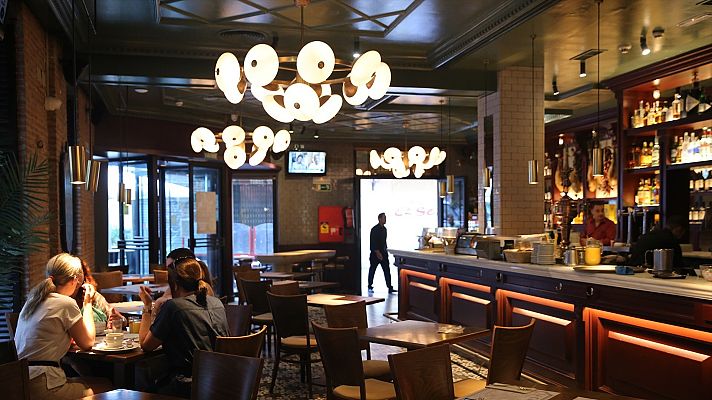 Hablando claro - La hostelería apaga la luz: "Muchos establecimientos han triplicado y cuadruplicado sus costes energéticos"