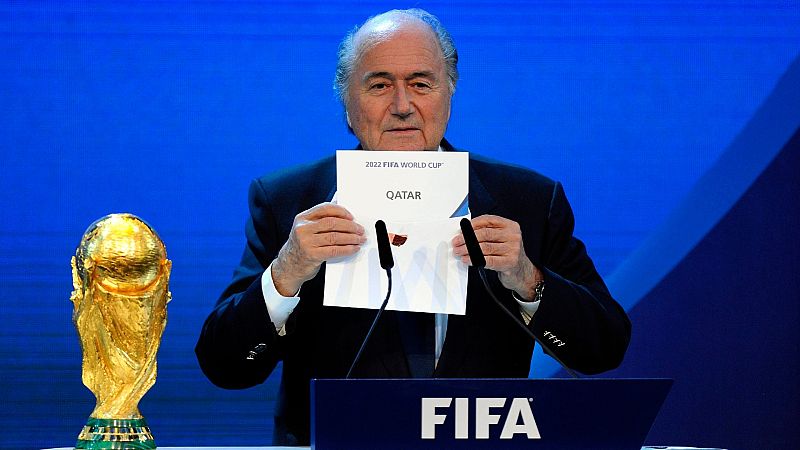 Blatter considera "un error" la elección de Qatar como sede del Mundial