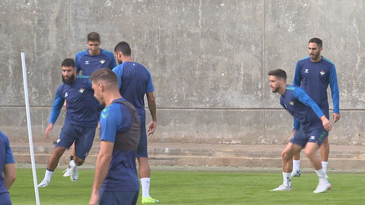 Noticias Andalucía - El Real Betis Balompié pasa página del derbi