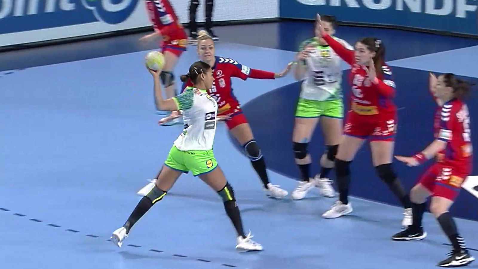 Balonmano - Campeonato de Europa femenino: Eslovenia - Serbia - ver ahora