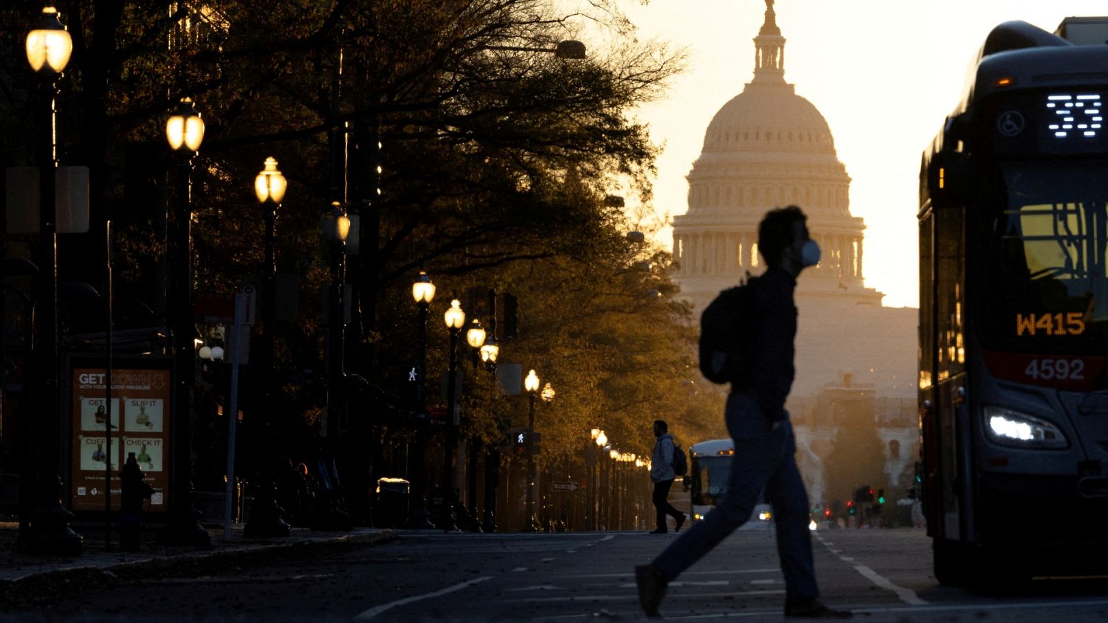 Un recuento ajustado y un país dividido tras las elecciones legislativas en EE.UU.
