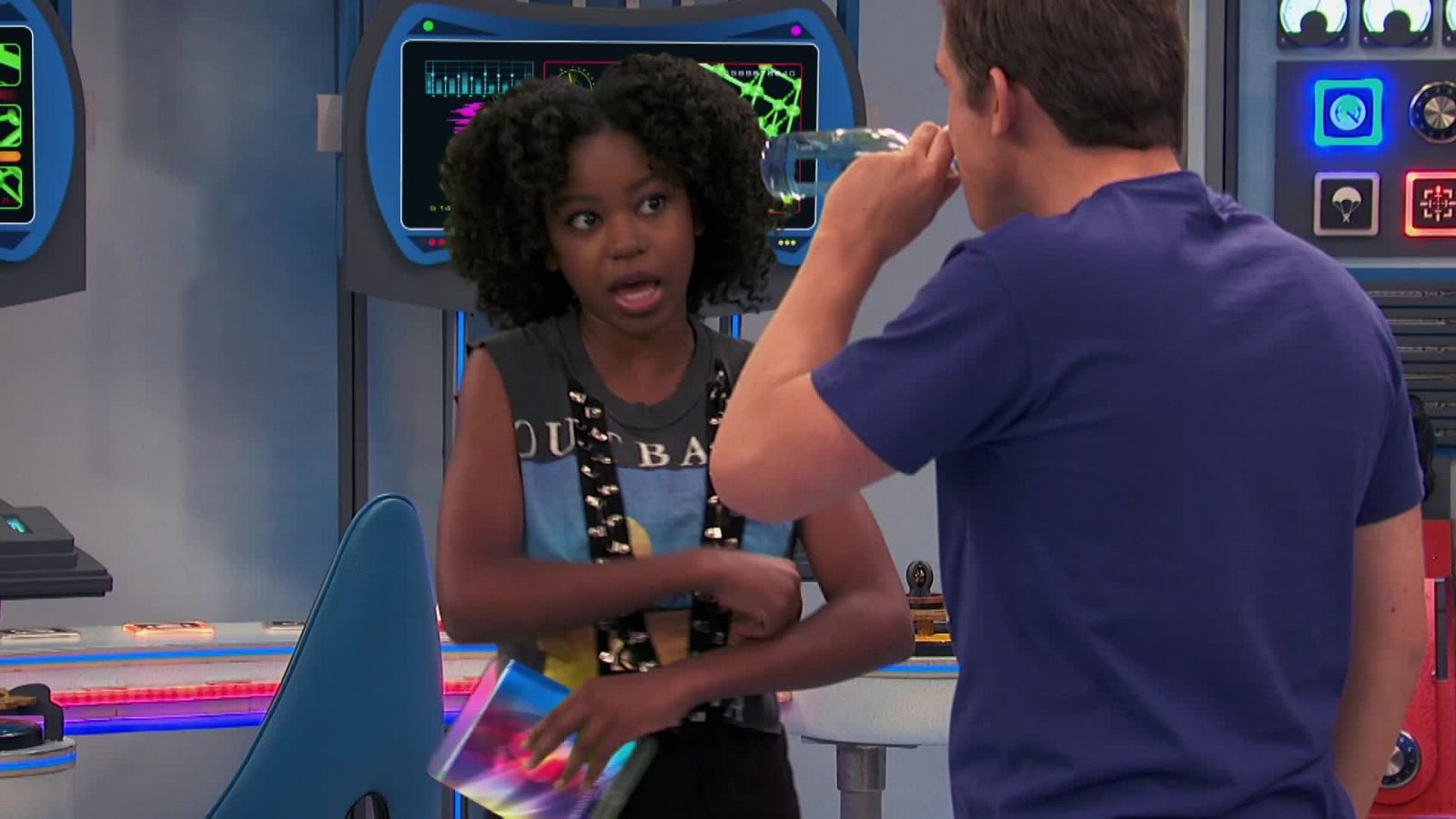 El regreso de los amigos del pulgar - Henry Danger | Ver