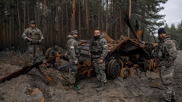 Telediario 2 - El ejército de Ucrania podría controlar la ciudad de Jersón que los rusos abandonan