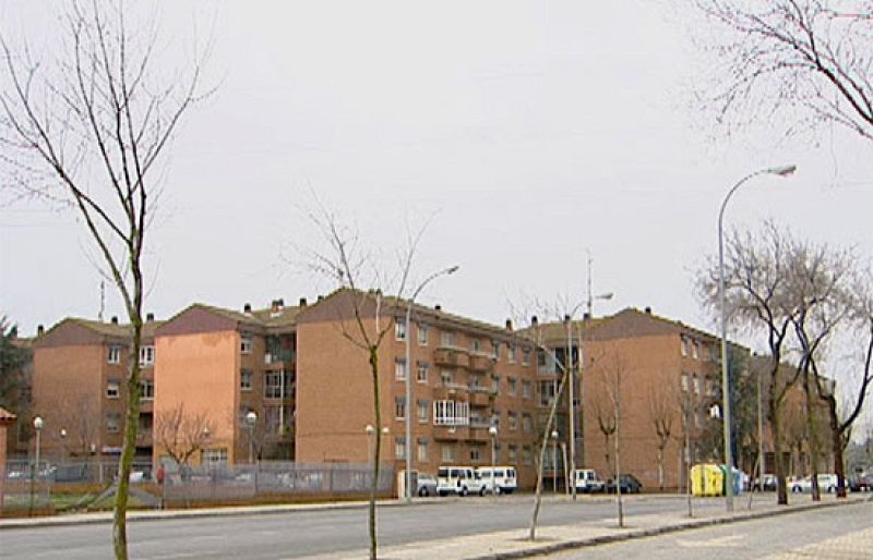Emiliano de Tapia lleva 16 años trabajando en un barrio marginal de Salamanca | Ver