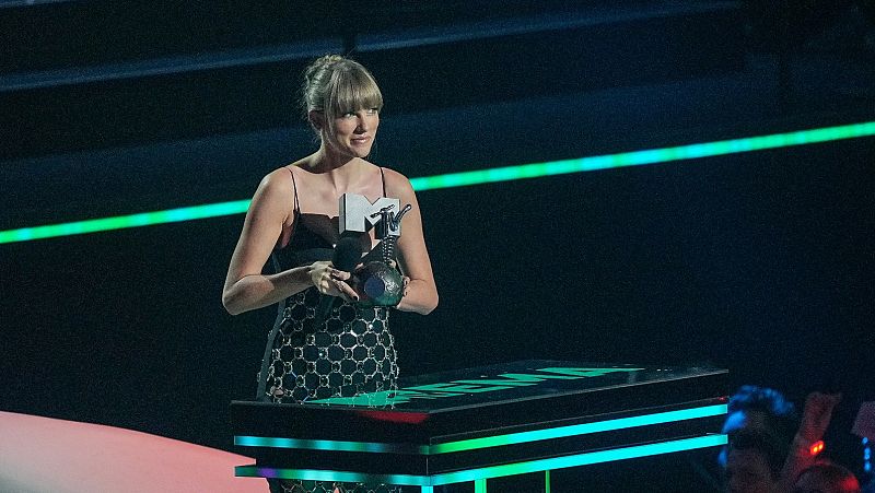 Taylor Swift triunfa en los Europe Music Award, con cuatro premios | Ver