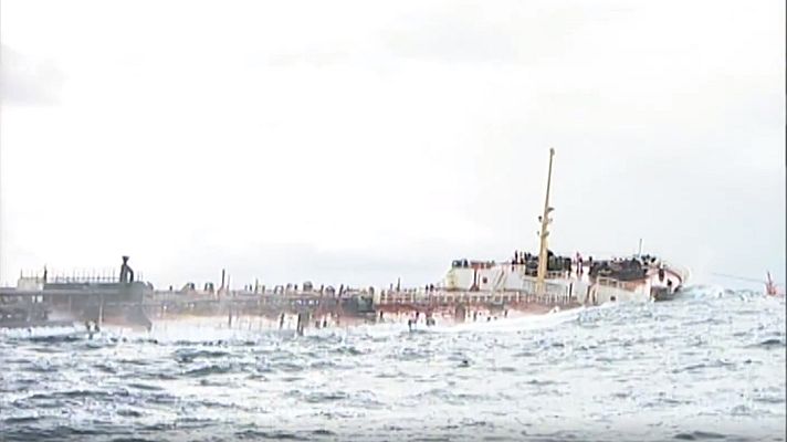 Telediario 2 - ¿Se gestionó bien el desastre del Prestige?