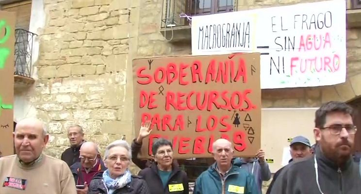 Hablando claro - El temor de los vecinos de un pueblo de Zaragoza a quedarse sin agua por el proyecto de una macrogranja
