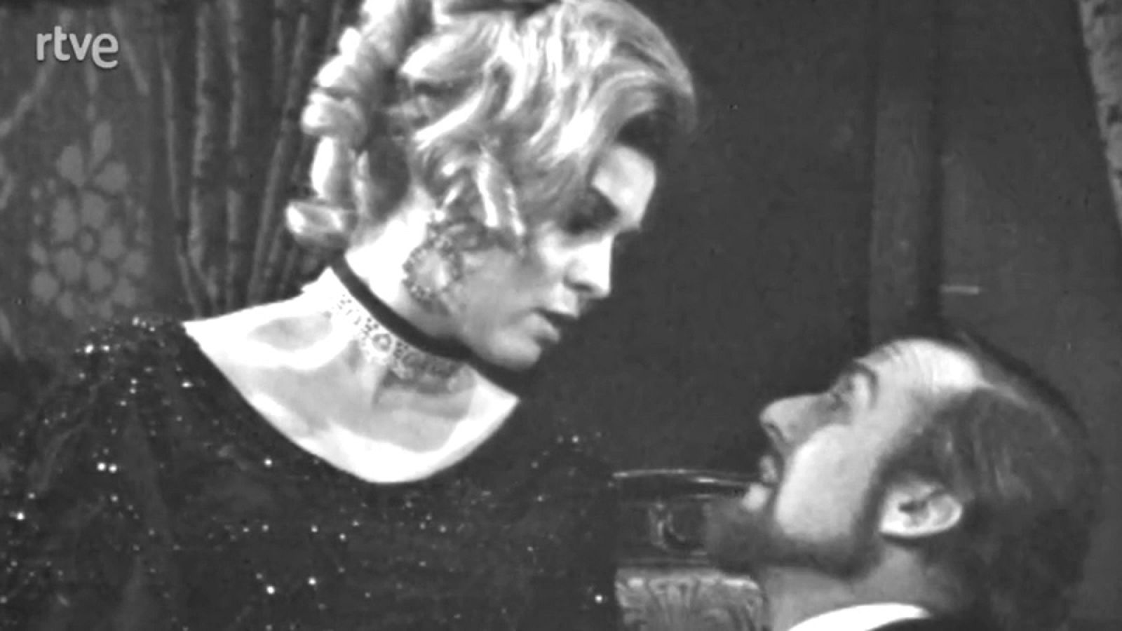 Estudio 1 - Un paraguas bajo la lluvia - Estudio 1 | Ver