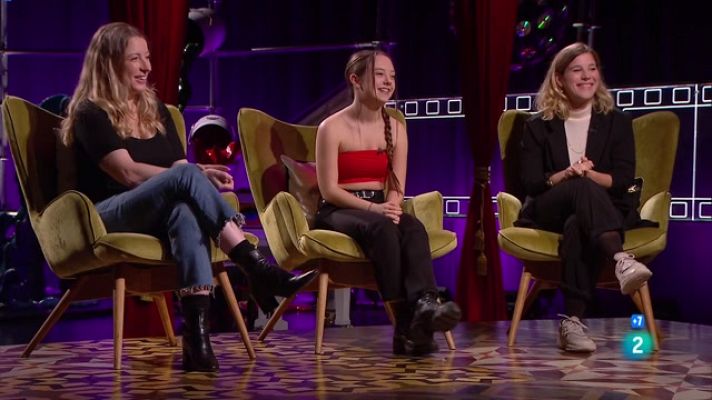 Punts de vista - Pilar Palomero i a les protagonistes de 'La maternal'