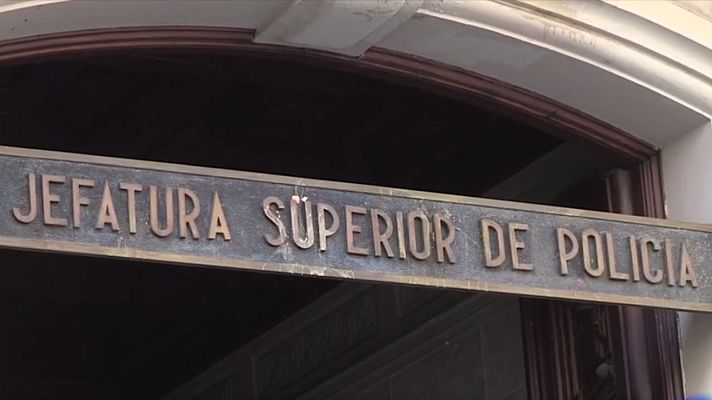 Telediario 2 - Primera querella en España por crímenes franquistas tras la aprobación de la nueva Ley de Memoria Histórica