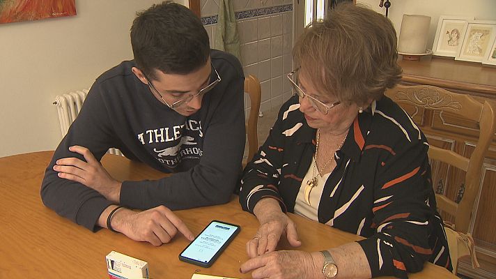 L'informatiu - Comunitat Valenciana - Una empresa emergente valenciana intenta paliar la soledad de los más mayores