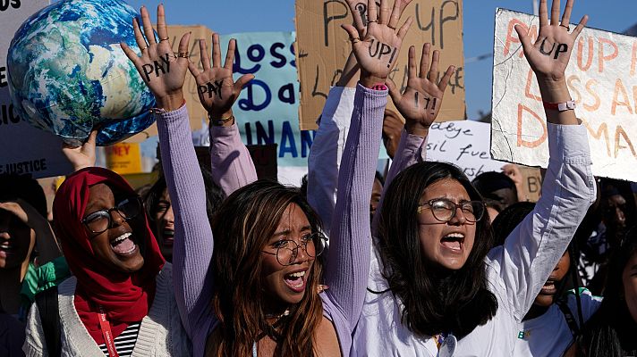 Telediario 1 - Se alargan las negociaciones para la COP27