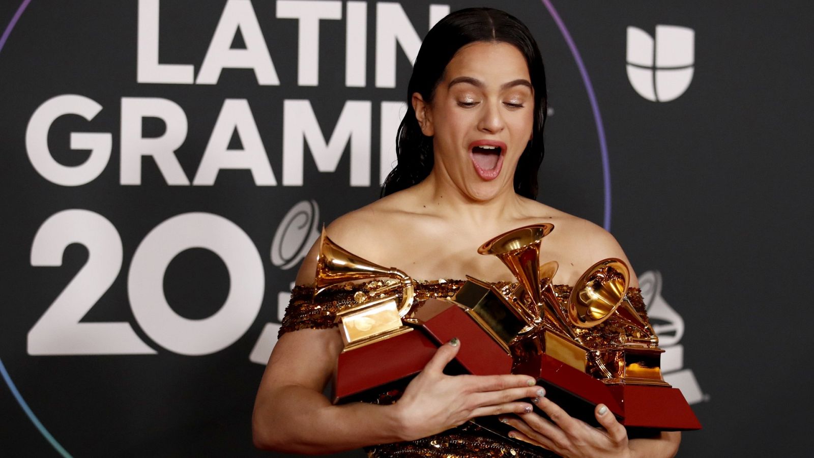 Rosalía arrasa en los Grammy latinos con 'Motomami' | Ver