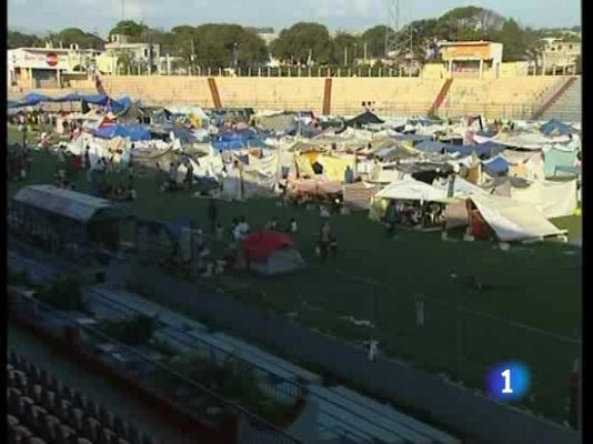  - Improvisados campamentos en Haití