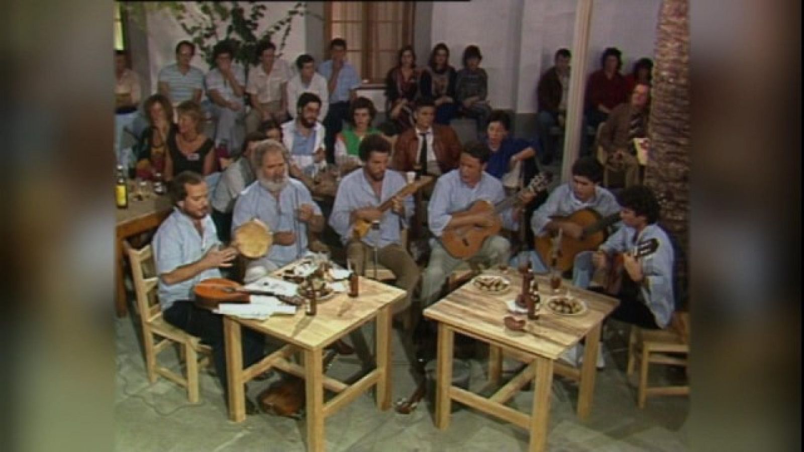 Tenderete - 19/11/2022 Los Sabandeños, Parranda de Lanzarote y grupos de la Policía Nacional
