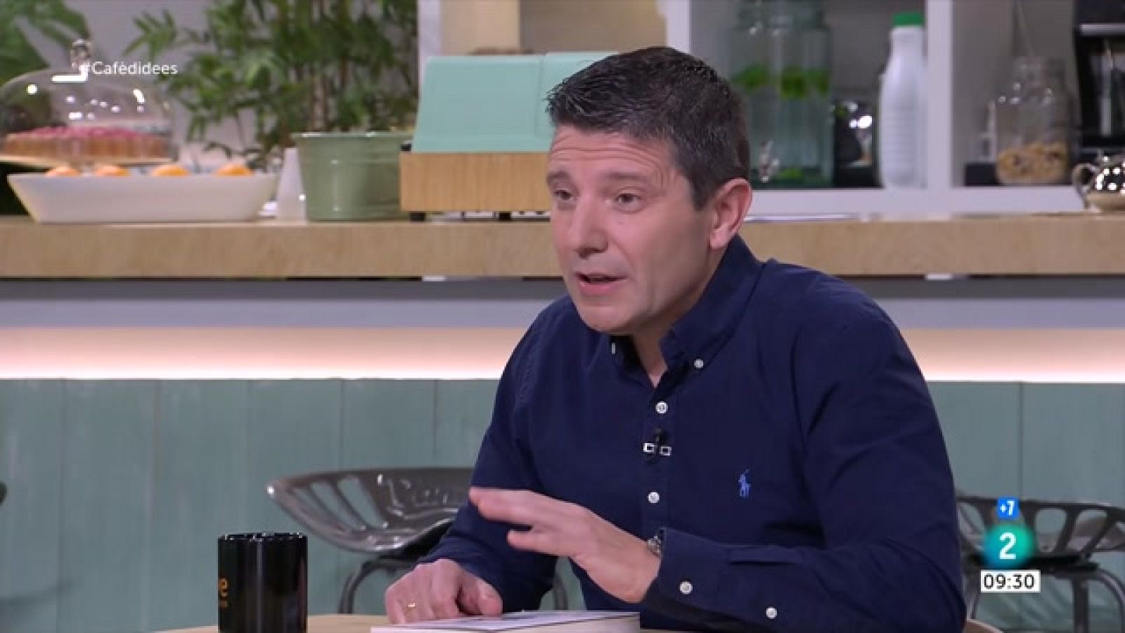 Alfredo García ens presenta 'Geoestrategia de la bombilla'