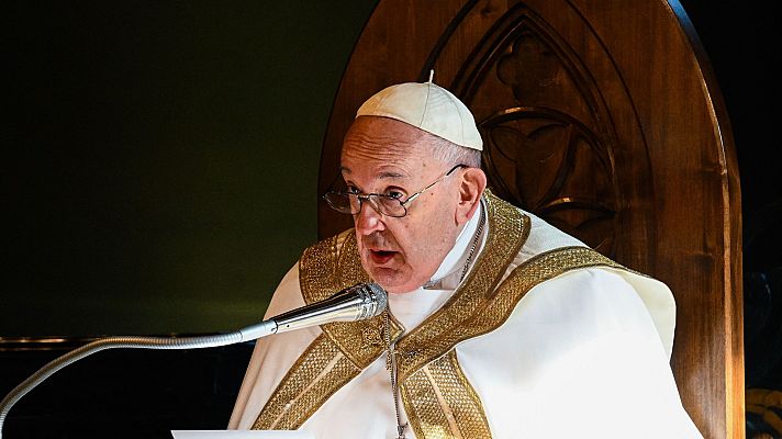 Telediario 2 - El papa Francisco cesa a la cúpula de Cáritas Internacional