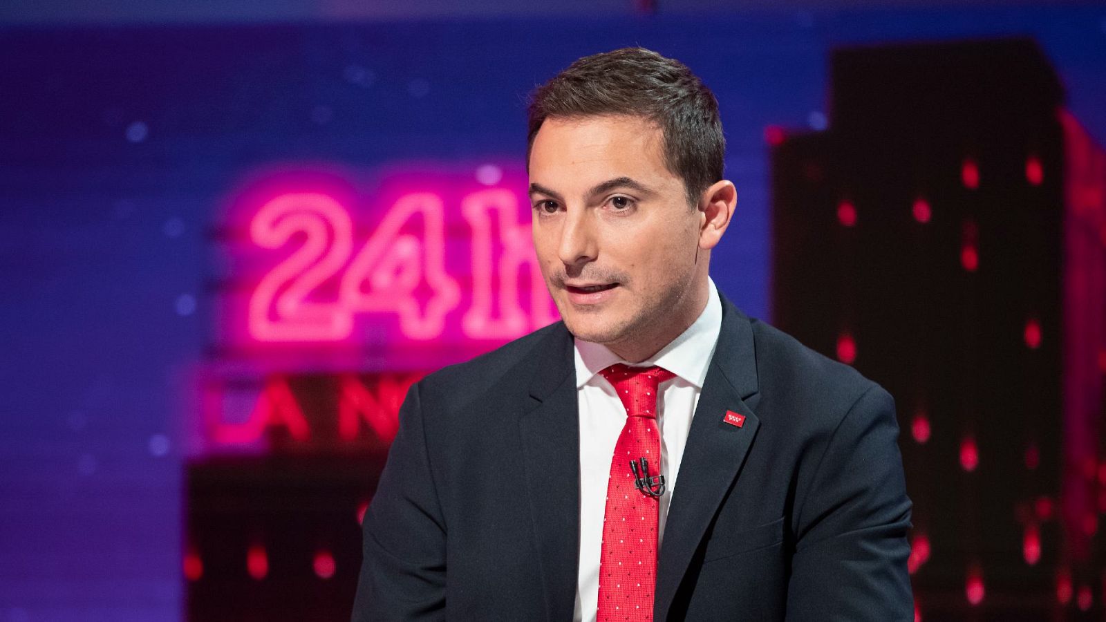 Juan Lobato: "En Madrid el estado del bienestar está tocado" - La noche en 24h | Ver