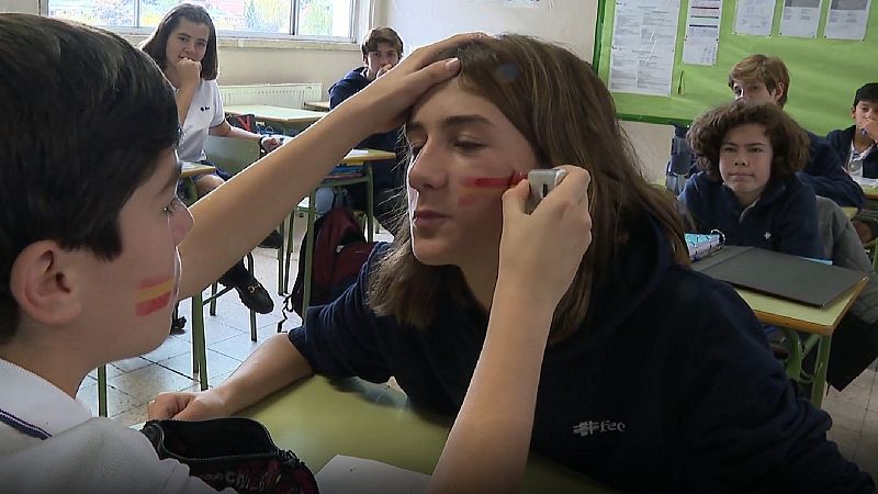 Más móviles requisados y alumnos más distraidos: los profesores notan el efecto Qatar 2022