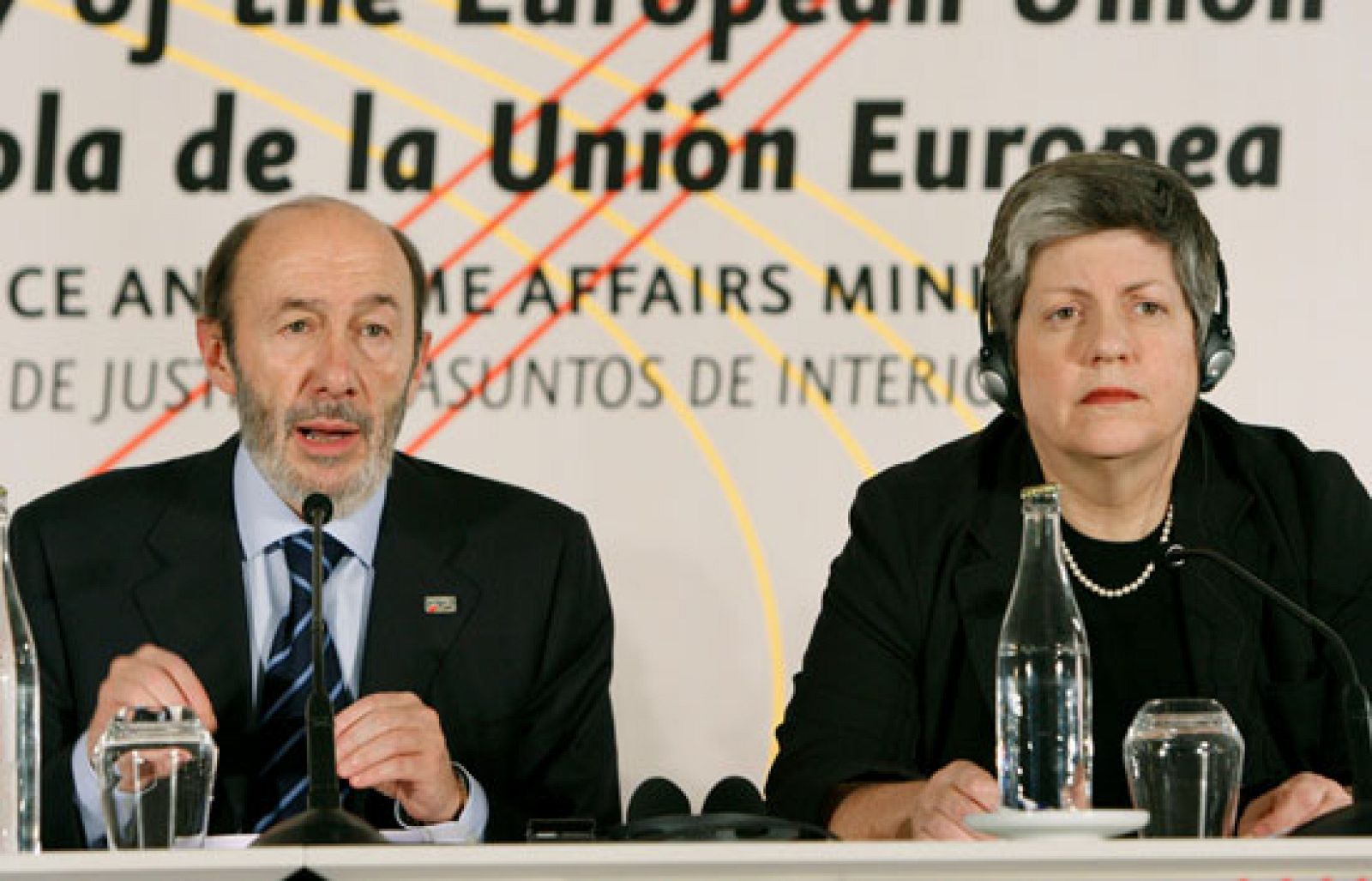 Europa y Estados Unidos acuerdan aumentar su colaboración para combatir las amenazas terroristas | Ver