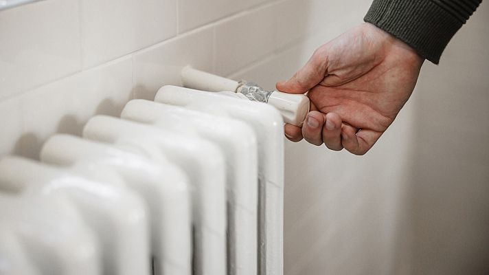 Telediario 2 - Individualizar el consumo de calefacciones centrales, una posibilidad para ahorrar en la factura