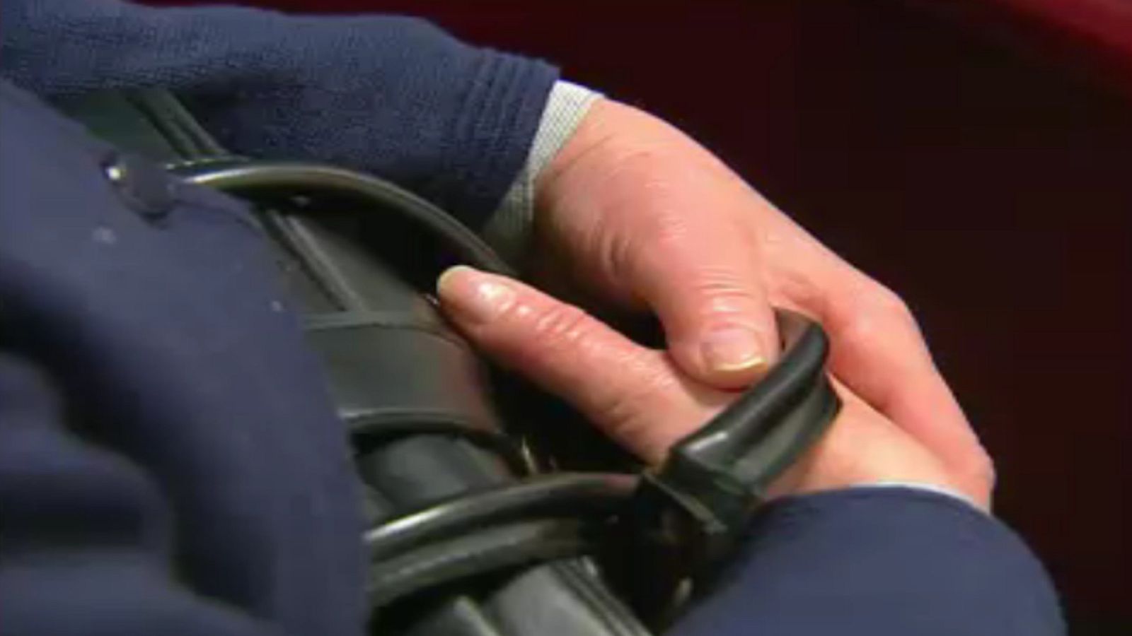 Línea 900 - Silencios cómplices - Línea 900 | Ver