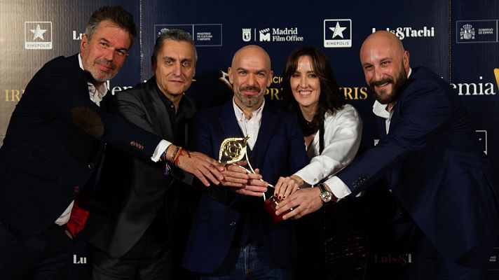 Cámara abierta - Premio Iris, El Escritorio de... En Portada