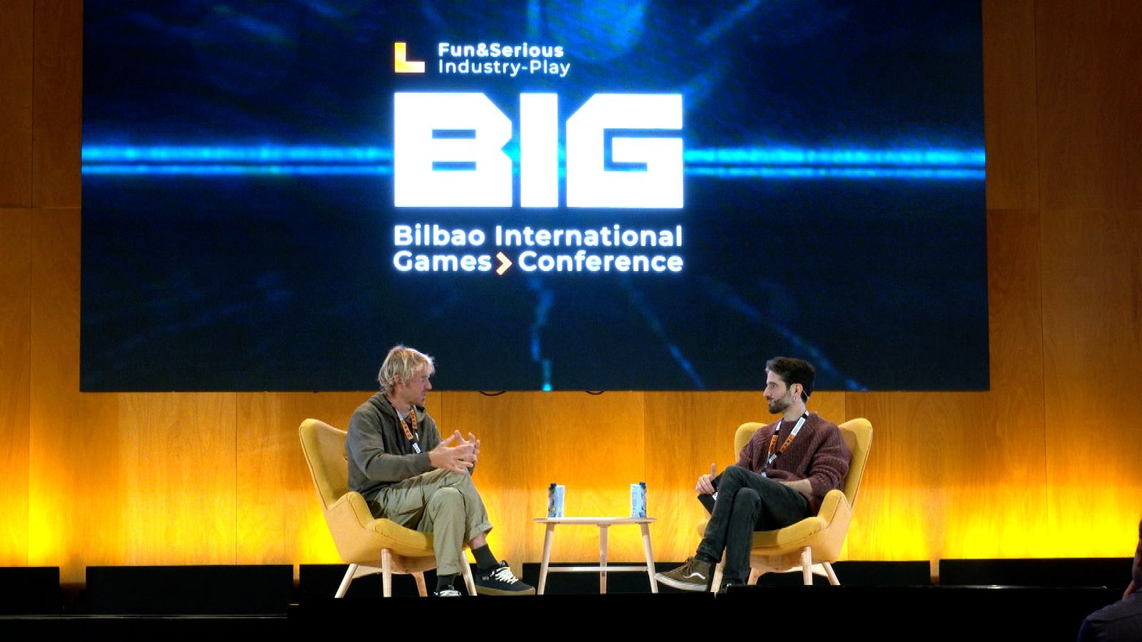 Zoom Net - IMDEA Materiales, BIG Conference (I) y móviles por menos de 200 - ver ahora