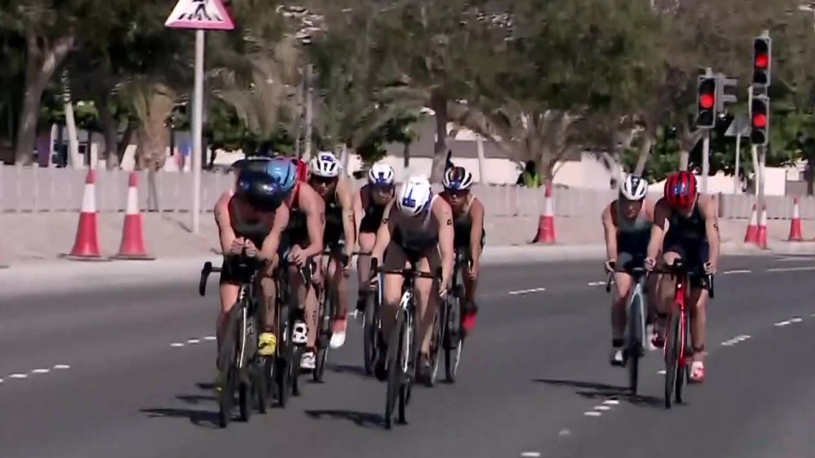 Triatlón - ITU World Series. Élite femenino final prueba Abu Dhabi - ver ahora