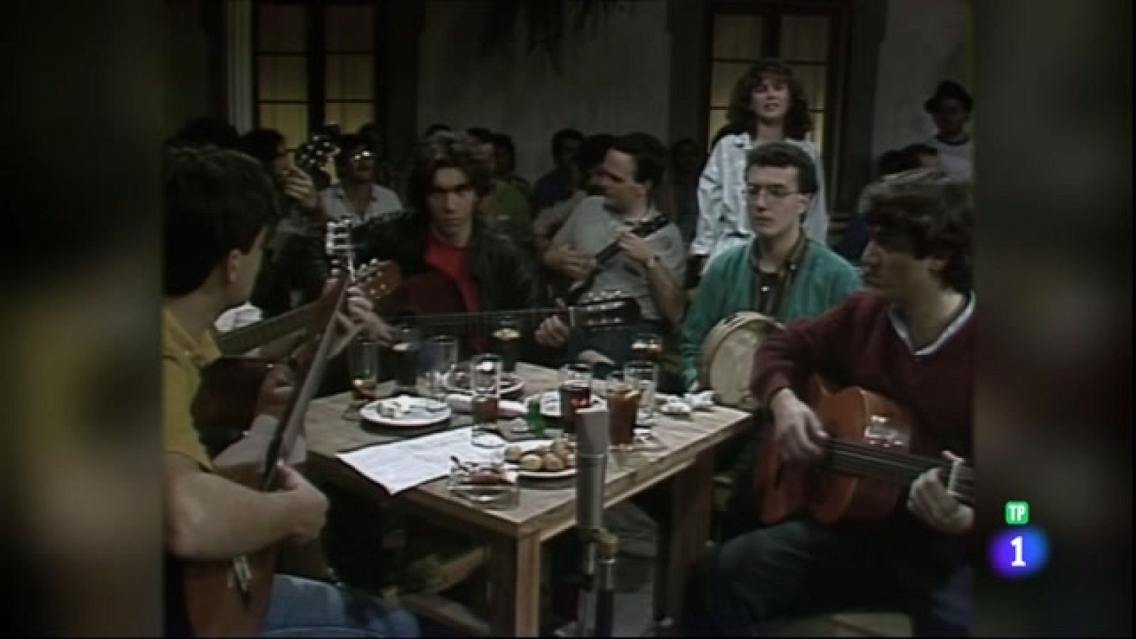 Tenderete - 27/11/2022 con Los Huaracheros, A.F. Guadarfía, A.F. Universitaria de La Laguna "AFU" y A.F. La Vega de San José