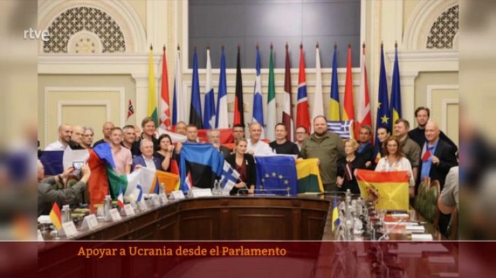 Parlamento - Valentina Martínez, premiada por Ucrania
