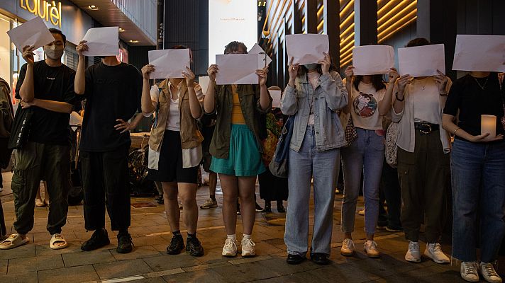 La tarde en 24h - La 'revolución del papel en blanco' se extiende por China